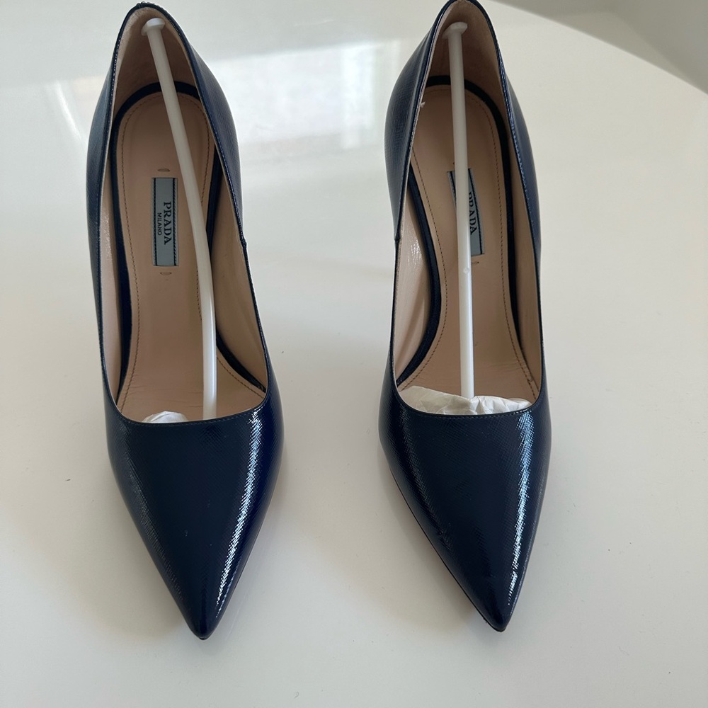 Navy Blue Prada Saffiano Pumps - 39.5